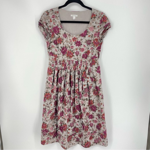 Garnet Hill Dresses & Skirts - Garnet Hill Pleated Bodice Cap Sleeve Dress gray pink floral Sz 6